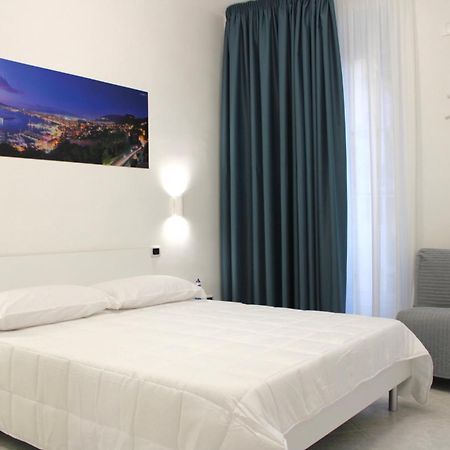 Bed and Breakfast Francesco House Castellammare di Stabia Exterior foto